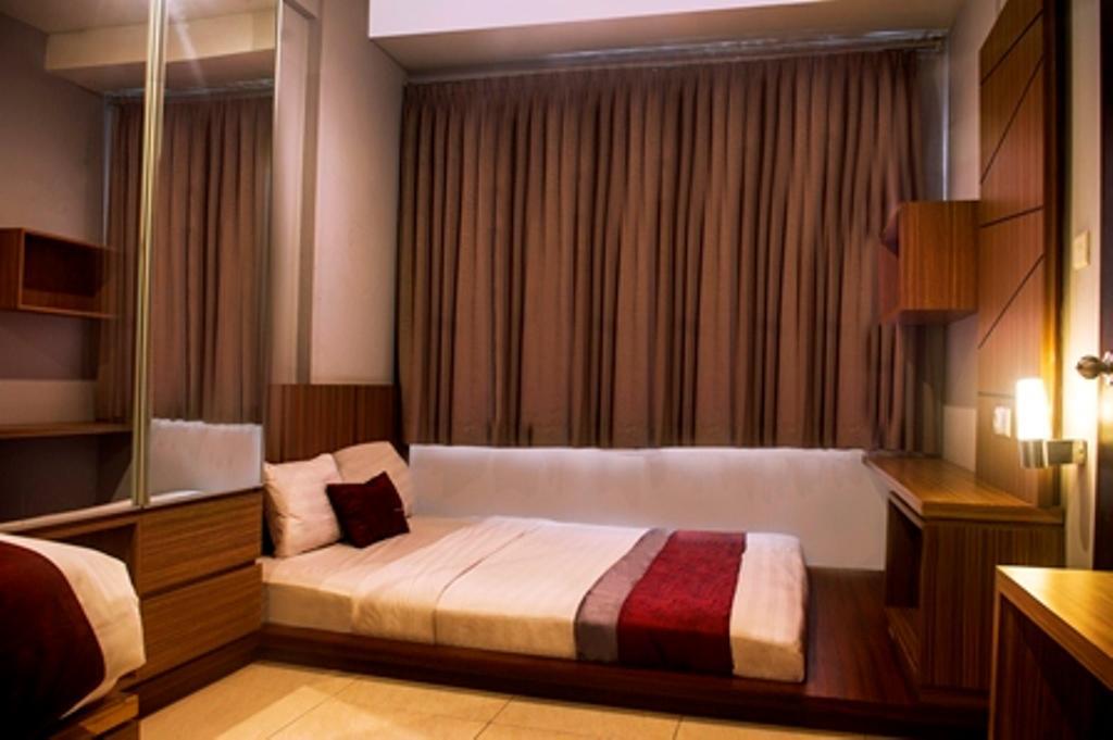 Valore Hotel Cimahi Extérieur photo