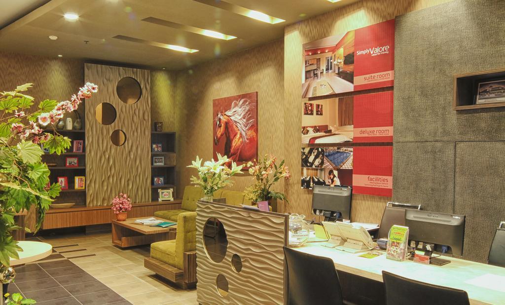 Valore Hotel Cimahi Extérieur photo