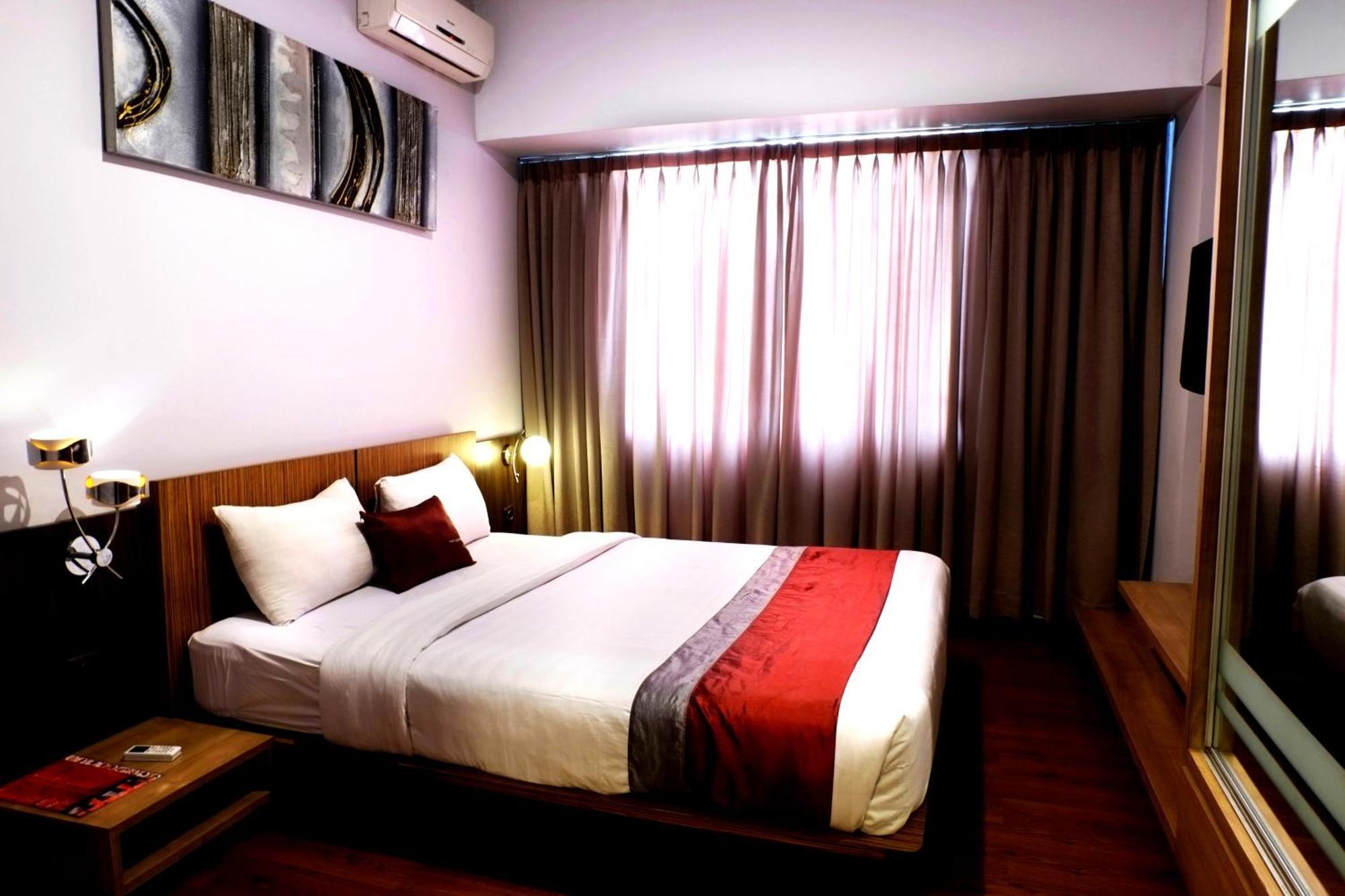 Valore Hotel Cimahi Extérieur photo