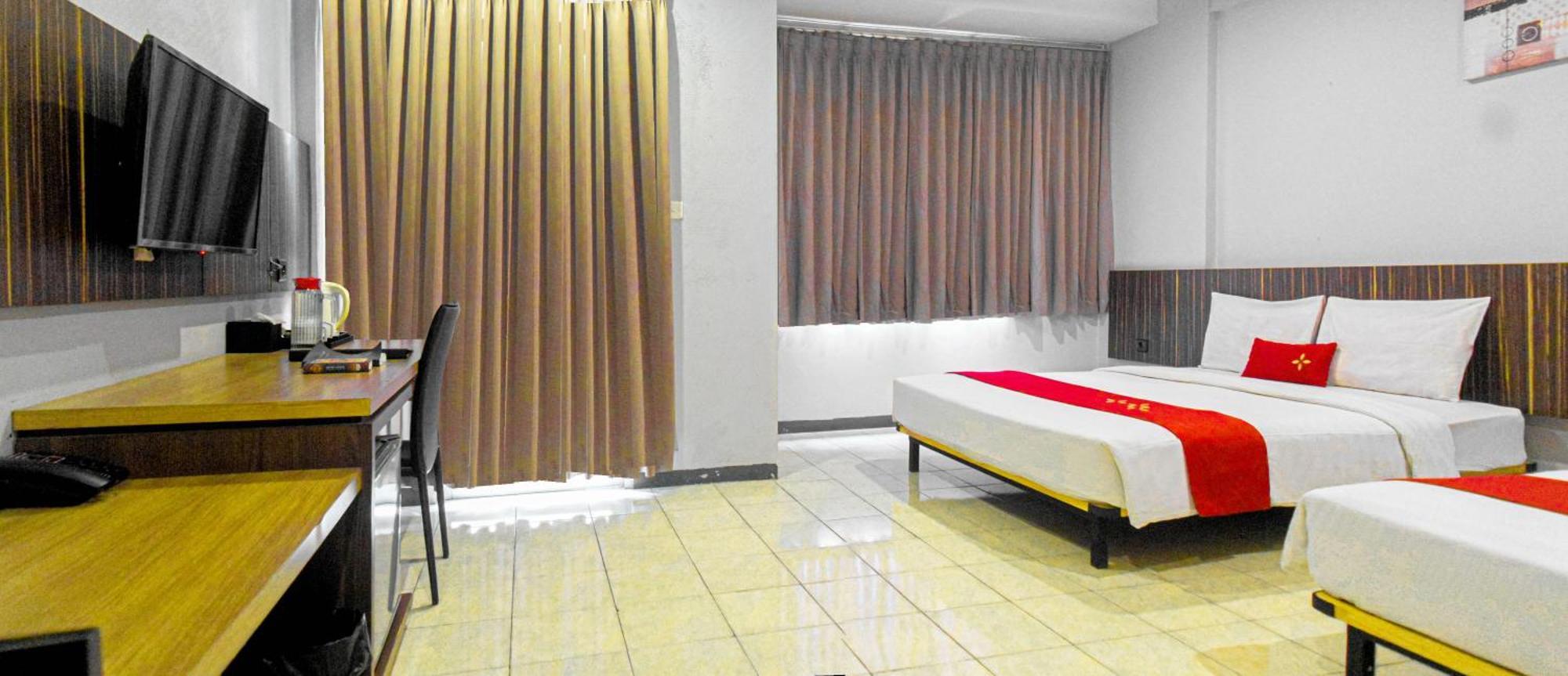 Valore Hotel Cimahi Extérieur photo