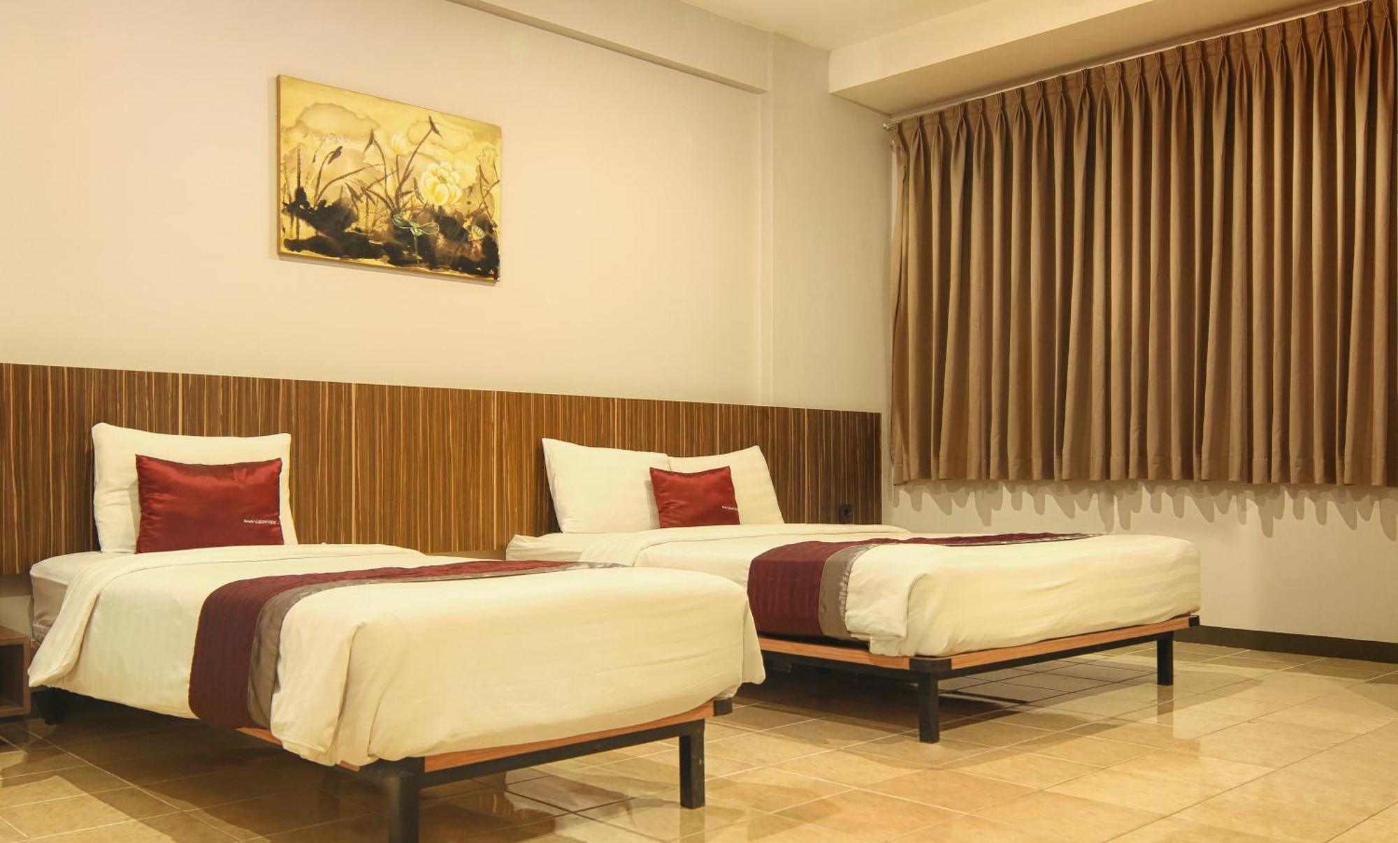 Valore Hotel Cimahi Extérieur photo