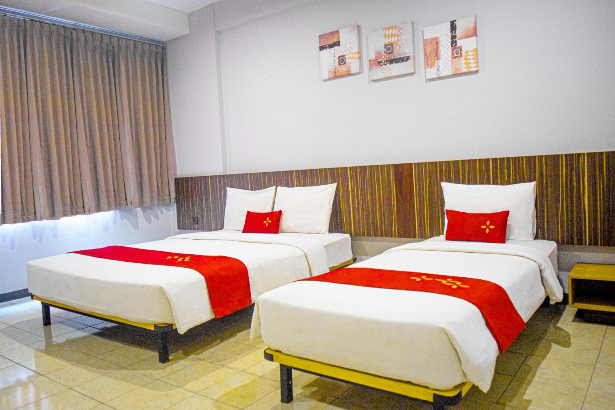 Valore Hotel Cimahi Extérieur photo