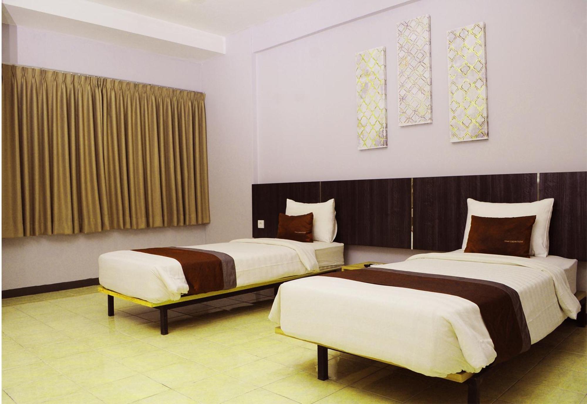 Valore Hotel Cimahi Extérieur photo