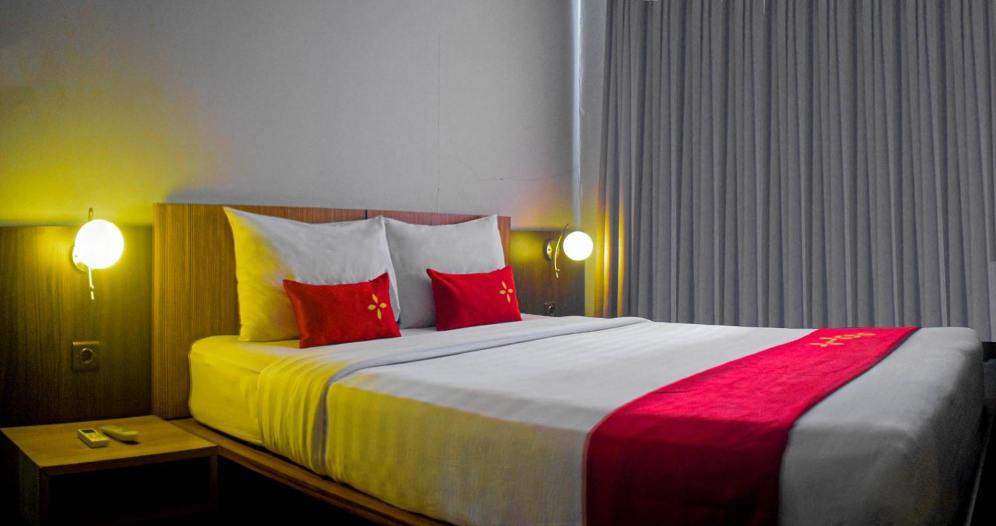 Valore Hotel Cimahi Extérieur photo